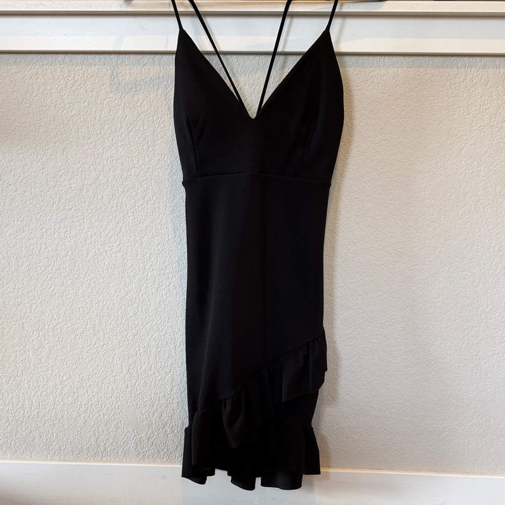 Elegant Black Sleeveless Cocktail Dress